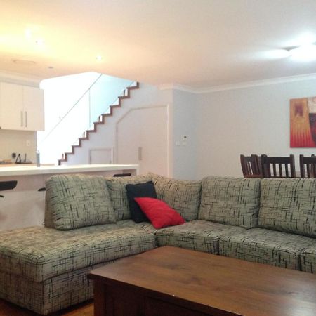 Griffith Prestige Apartments Екстер'єр фото